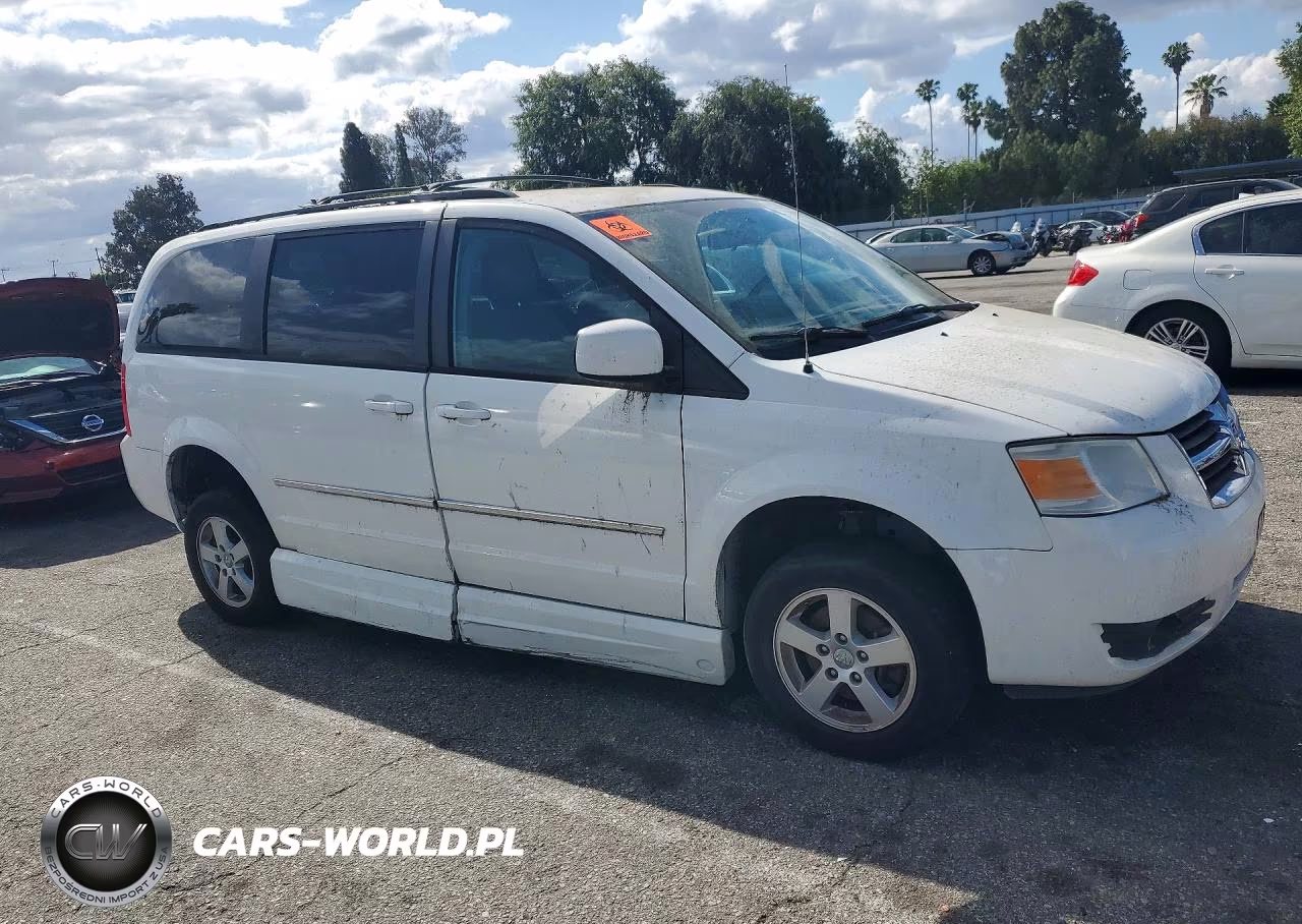 2010 Dodge Grand Caravan Sxt VIN:2D4RN5D15AR297687 - 4