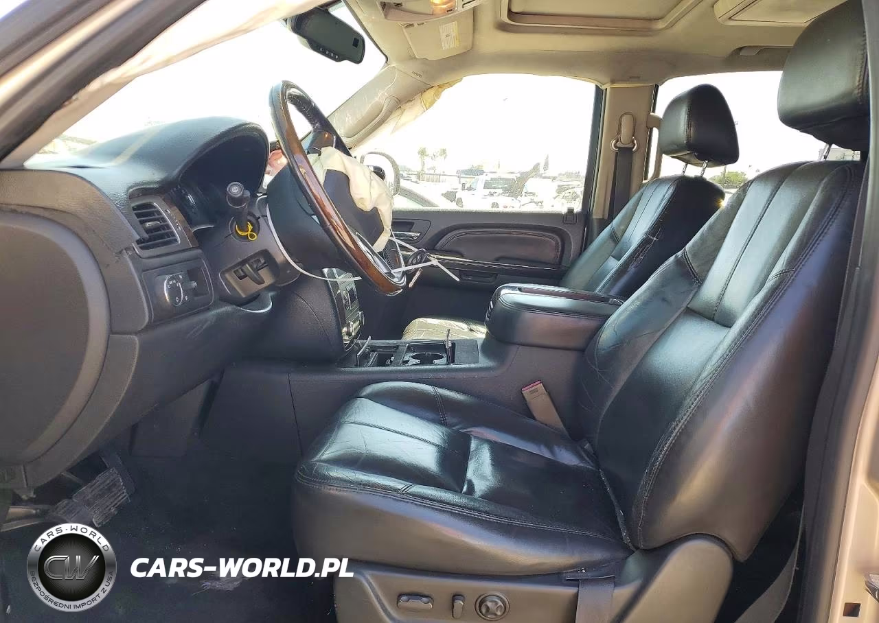 2007 GMC Yukon Denali VIN:1GKFK63867J364571 - 7