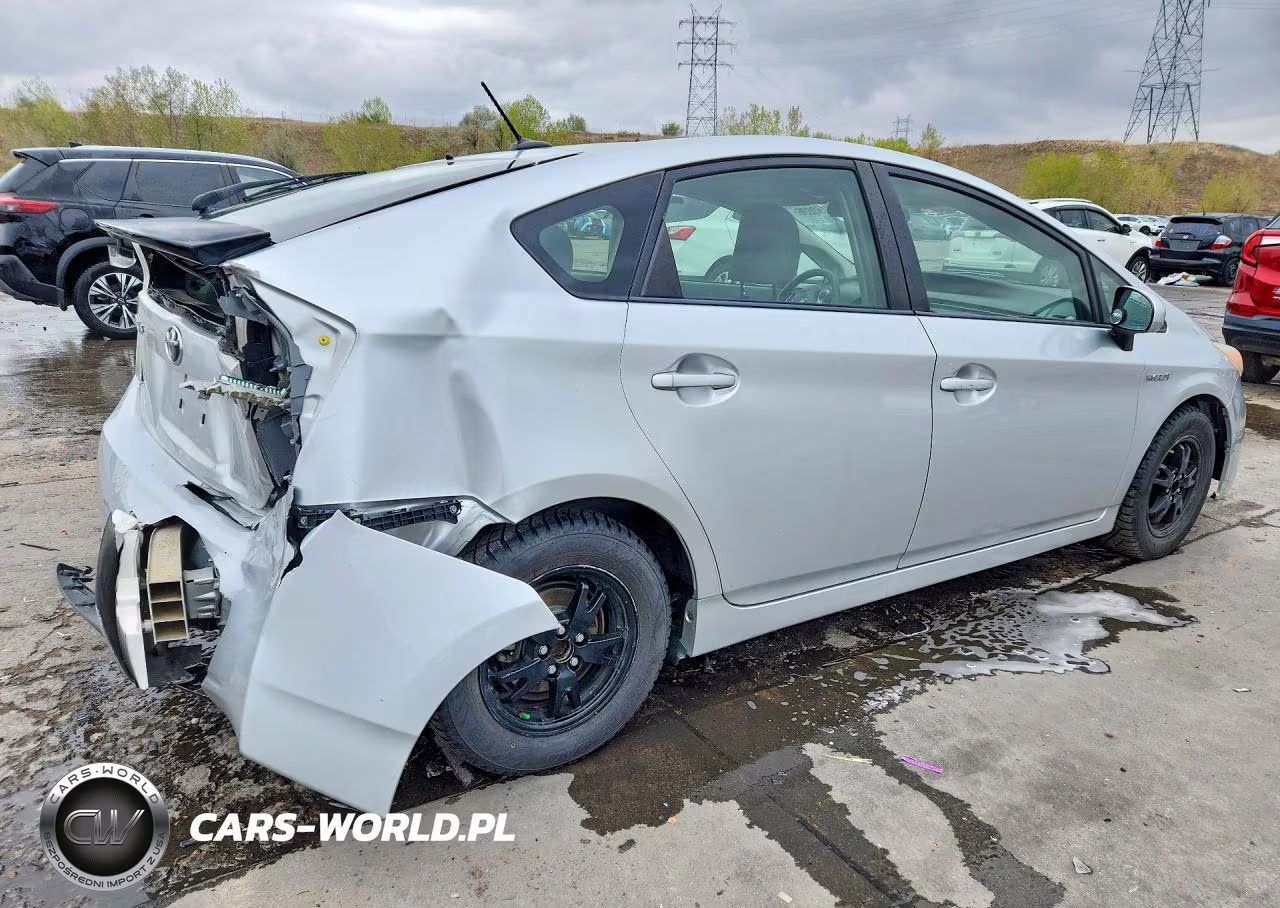 2010 Toyota Prius Iii VIN:JTDKN3DU4A5212672 - 3