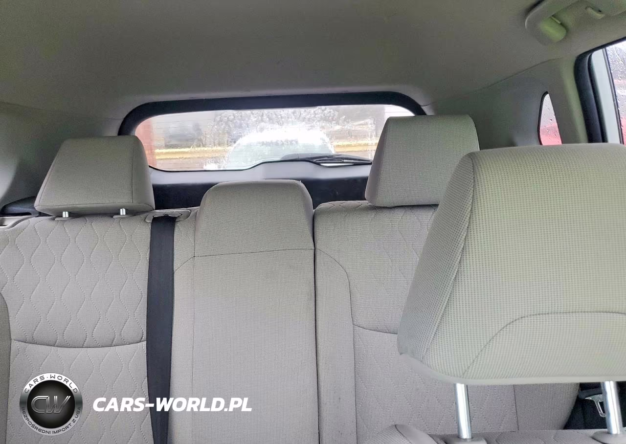 2022 Toyota Corolla Cross Le VIN:7MUCAAAG4NV036280 - 10