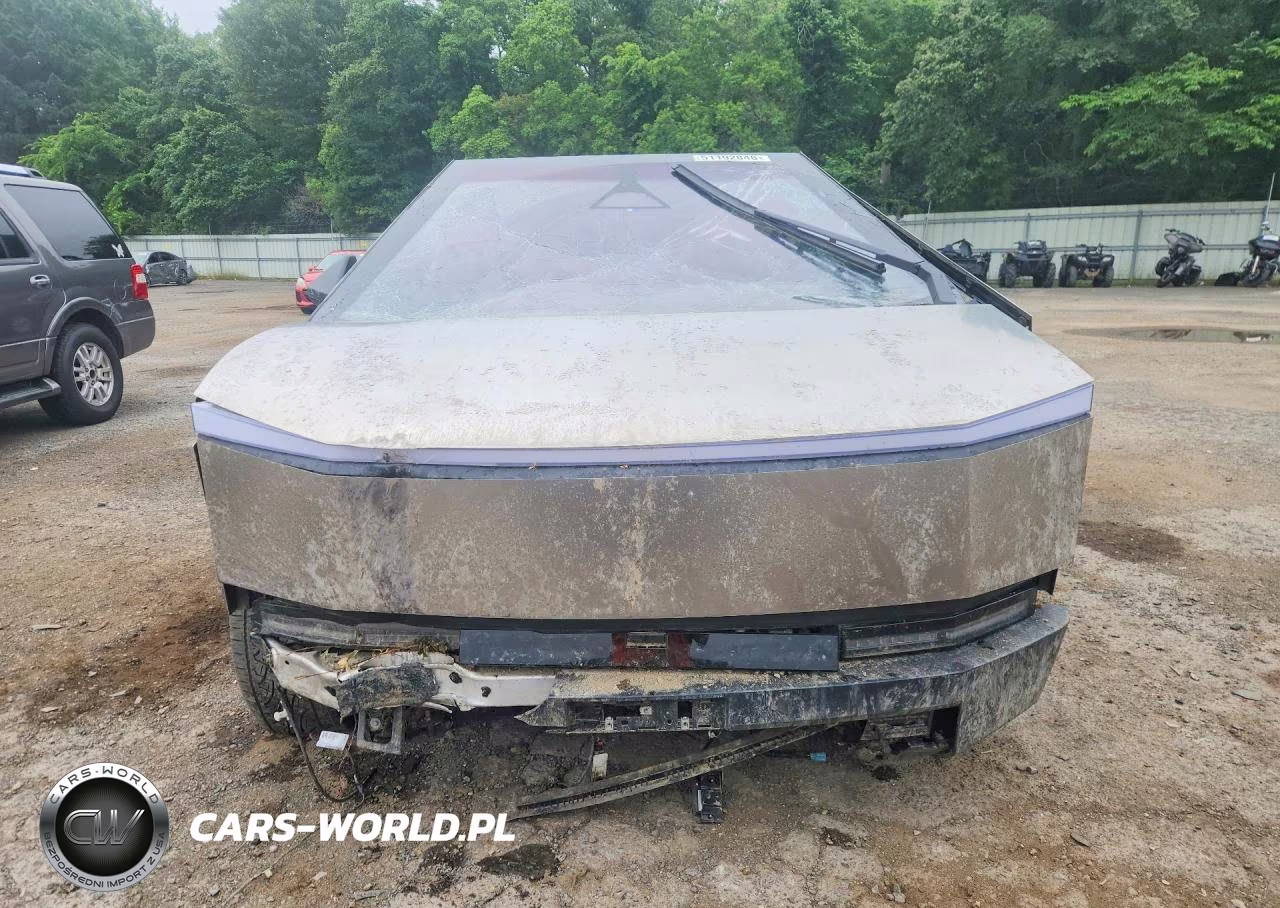 2025 Tesla Cybertruck VIN:7G2CEHED9SA078638 - 5