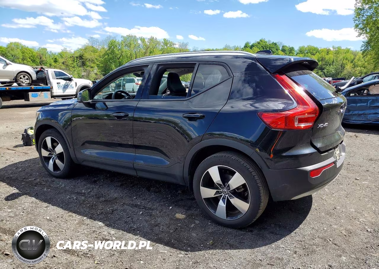 2022 Volvo Xc40 T5 Momentum VIN:YV4162UKXN2739251 - 2