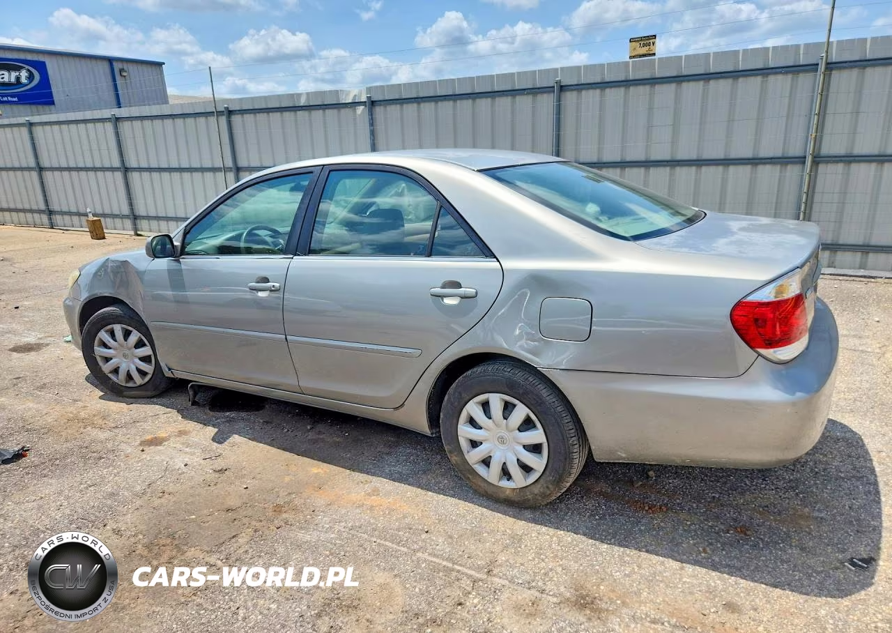 2005 Toyota Camry Le VIN:4T1BE30K65U557391 - 2