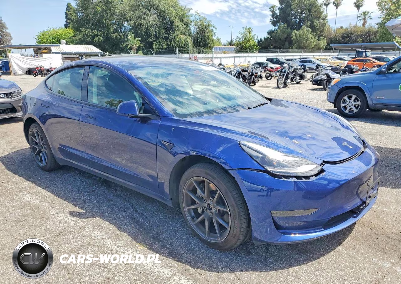 2022 Tesla Model 3 VIN:5YJ3E1EB6NF172931 - 4
