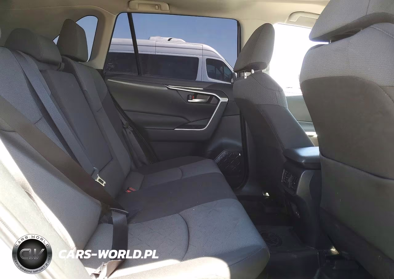 2024 Toyota Rav4 Hybrid Xle VIN:JTMRWRFV3RD263733 - 11