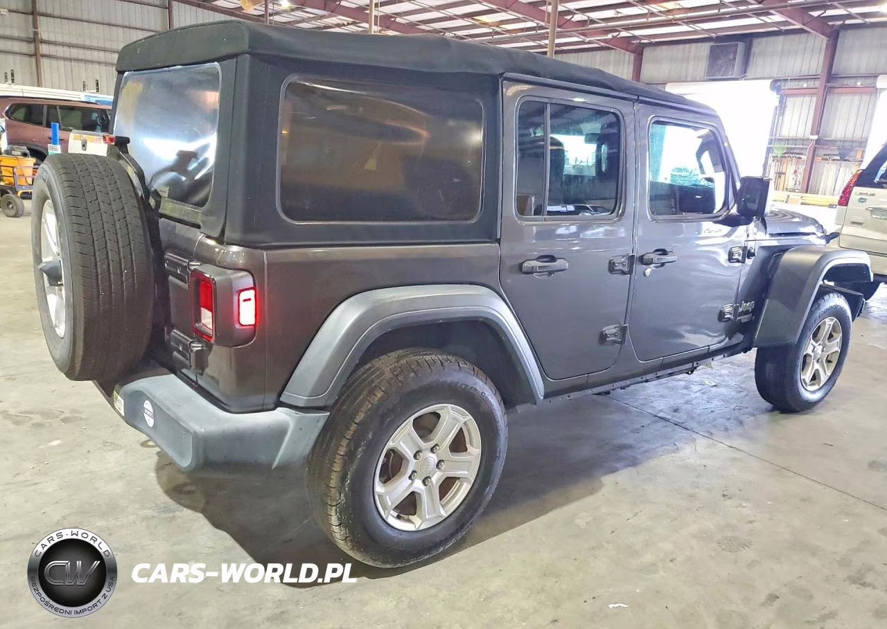 2018 Jeep Wrangler Unlimited Sport VIN:1C4HJXDGXJW157789 - 3