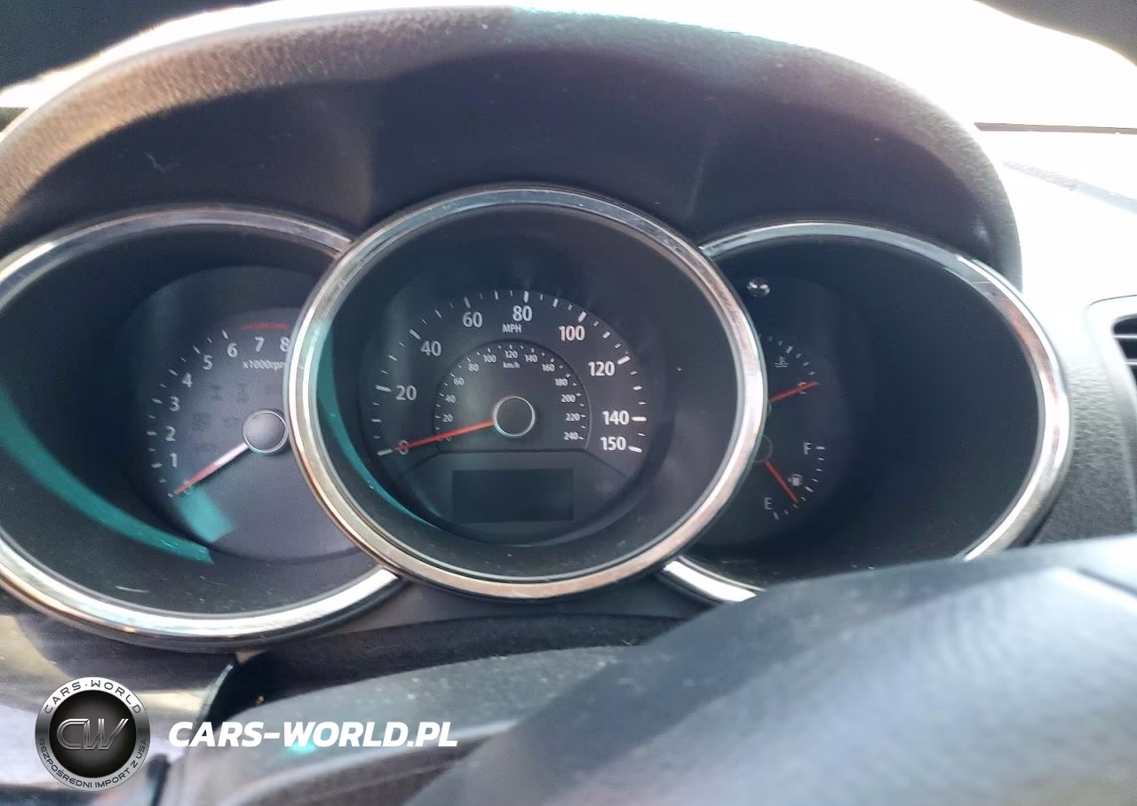 2011 Kia Sorento Lx VIN:5XYKTCA16BG155318 - 9