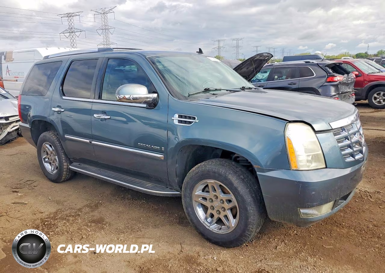 2008 Cadillac Escalade Luxury VIN:1GYFK63838R118439 - 4