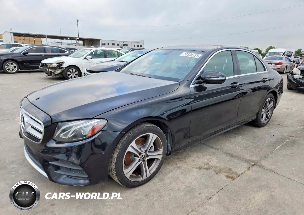 2019 Mercedes-Benz E 300