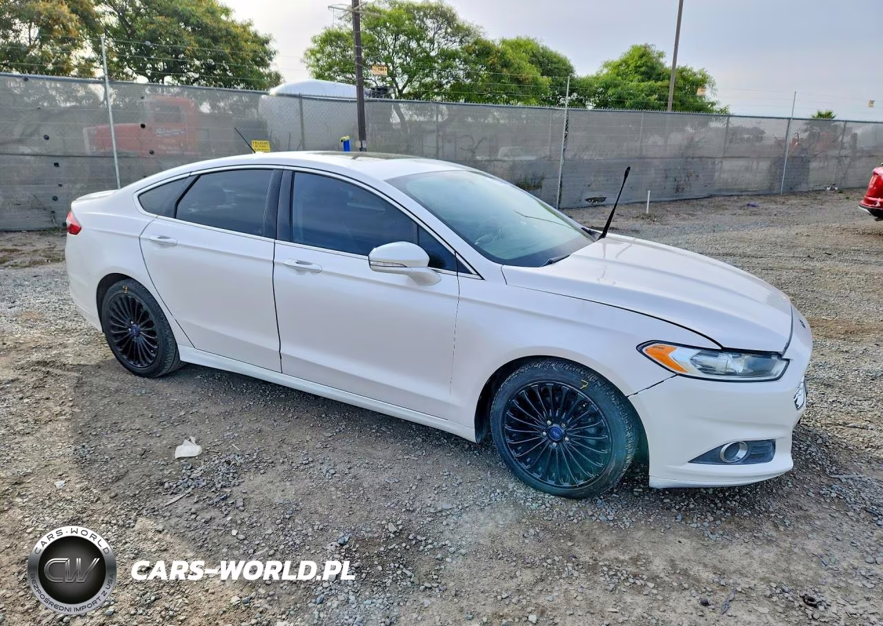 2015 Ford Fusion S Fwd VIN:3FA6P0K94FR140973 - 4