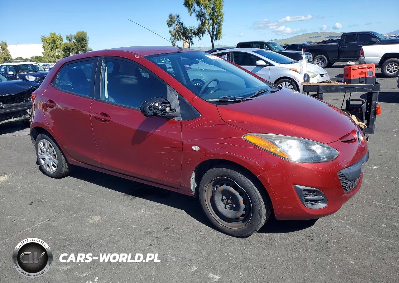 2014 Mazda Mazda2 Sport VIN:JM1DE1KZ8E0178993 - 4