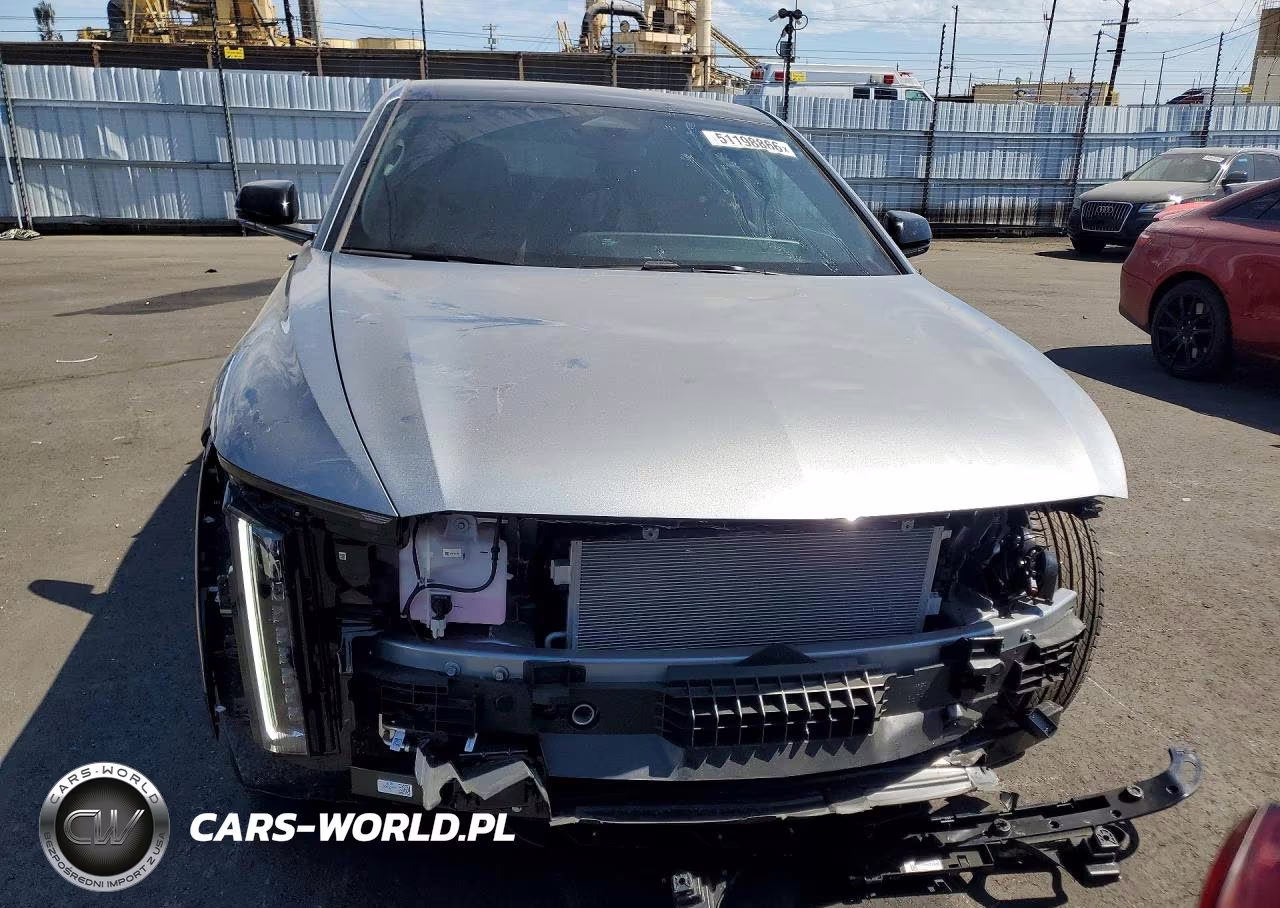 2026 Cadillac Lyriq Luxury VIN:1GYKPNRL9TZ301293 - 5