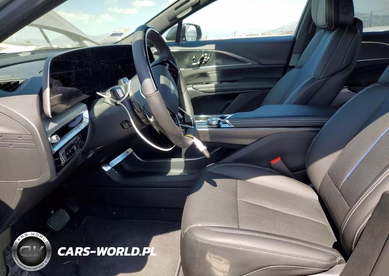 2026 Cadillac Lyriq Luxury VIN:1GYKPNRL9TZ301293 - 7