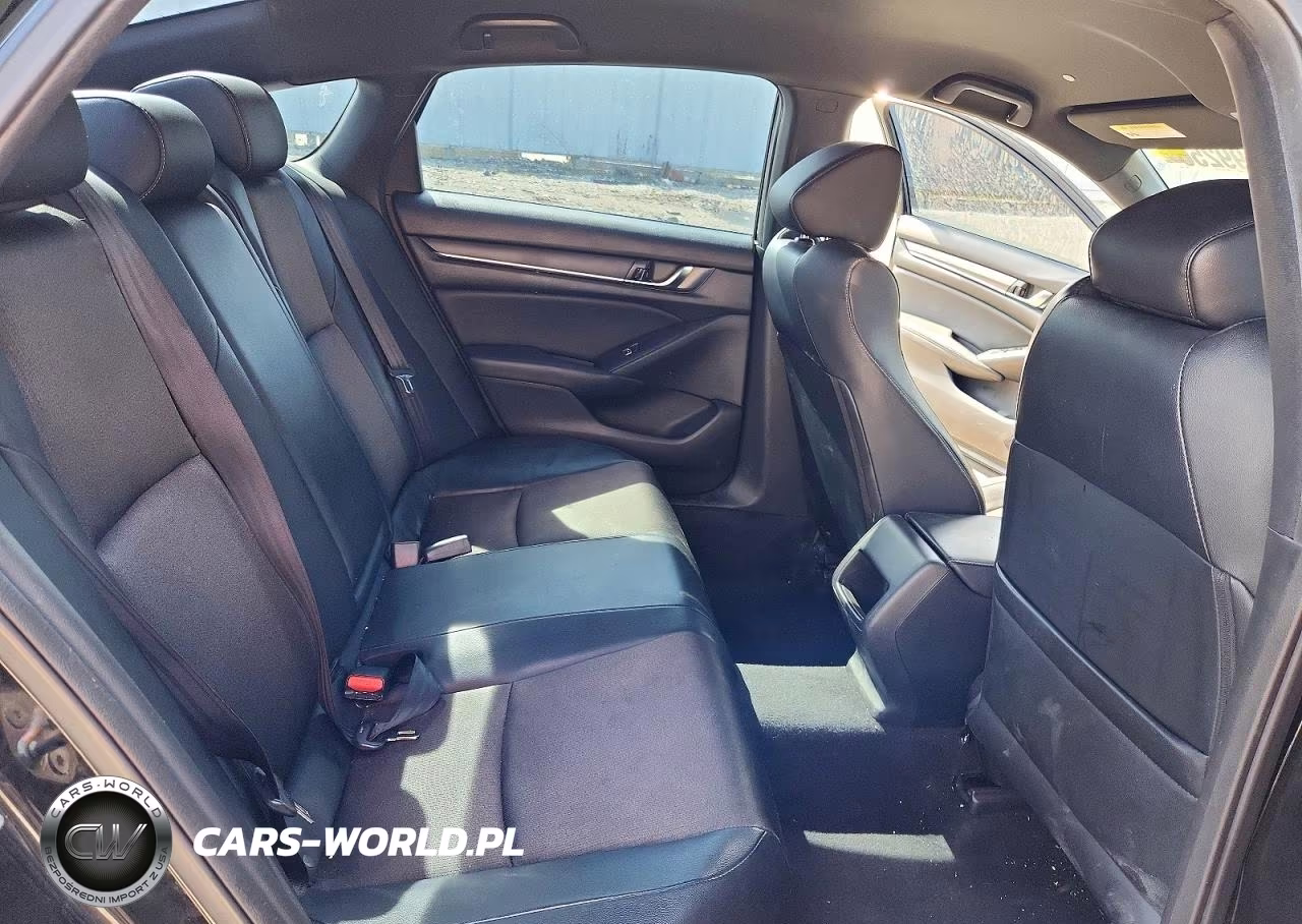 2018 Honda Accord Sport VIN:1HGCV1F30JA222489 - 10