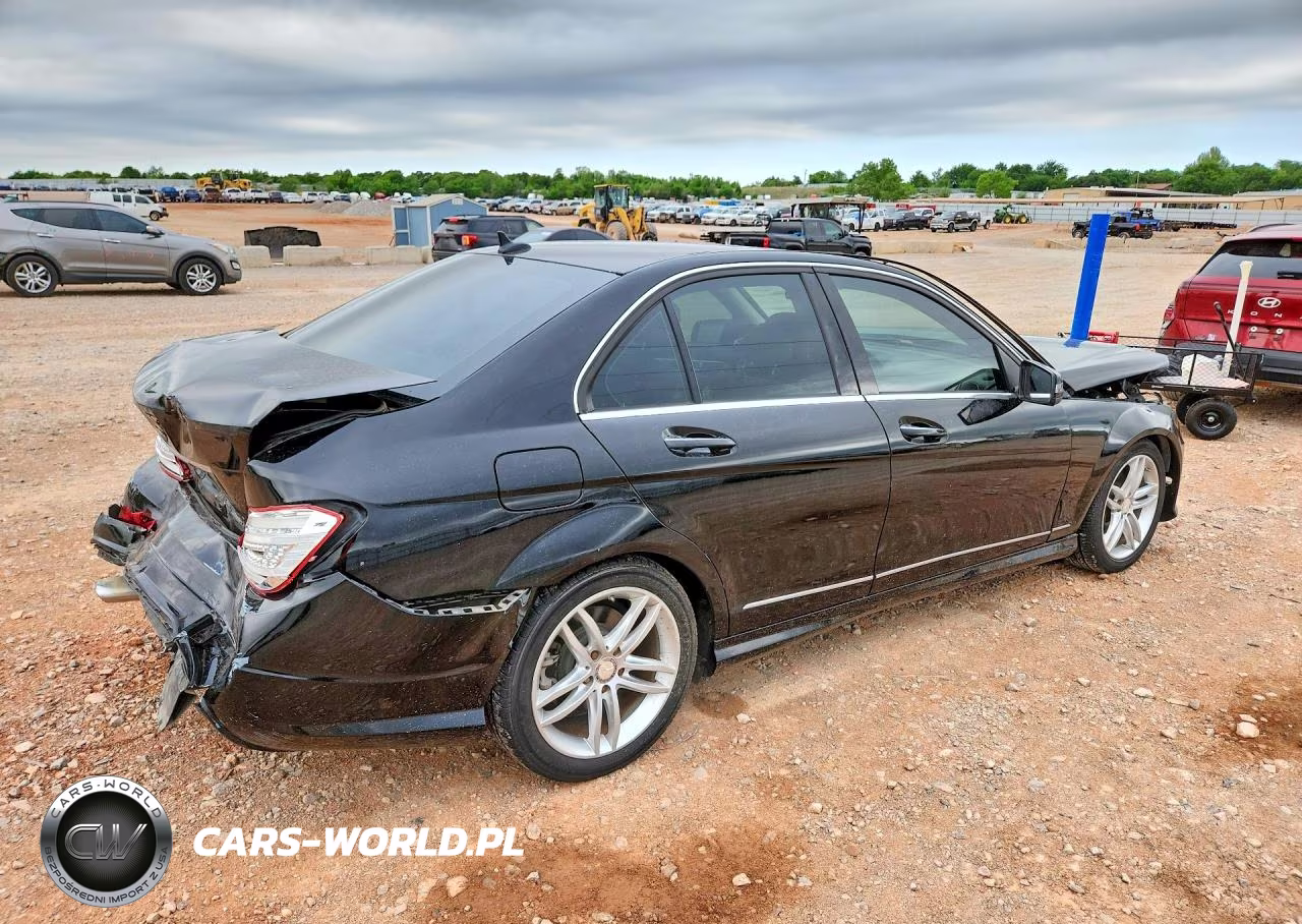 2012 Mercedes Benz C 250 VIN:WDDGF4HB8CR213438 - 3