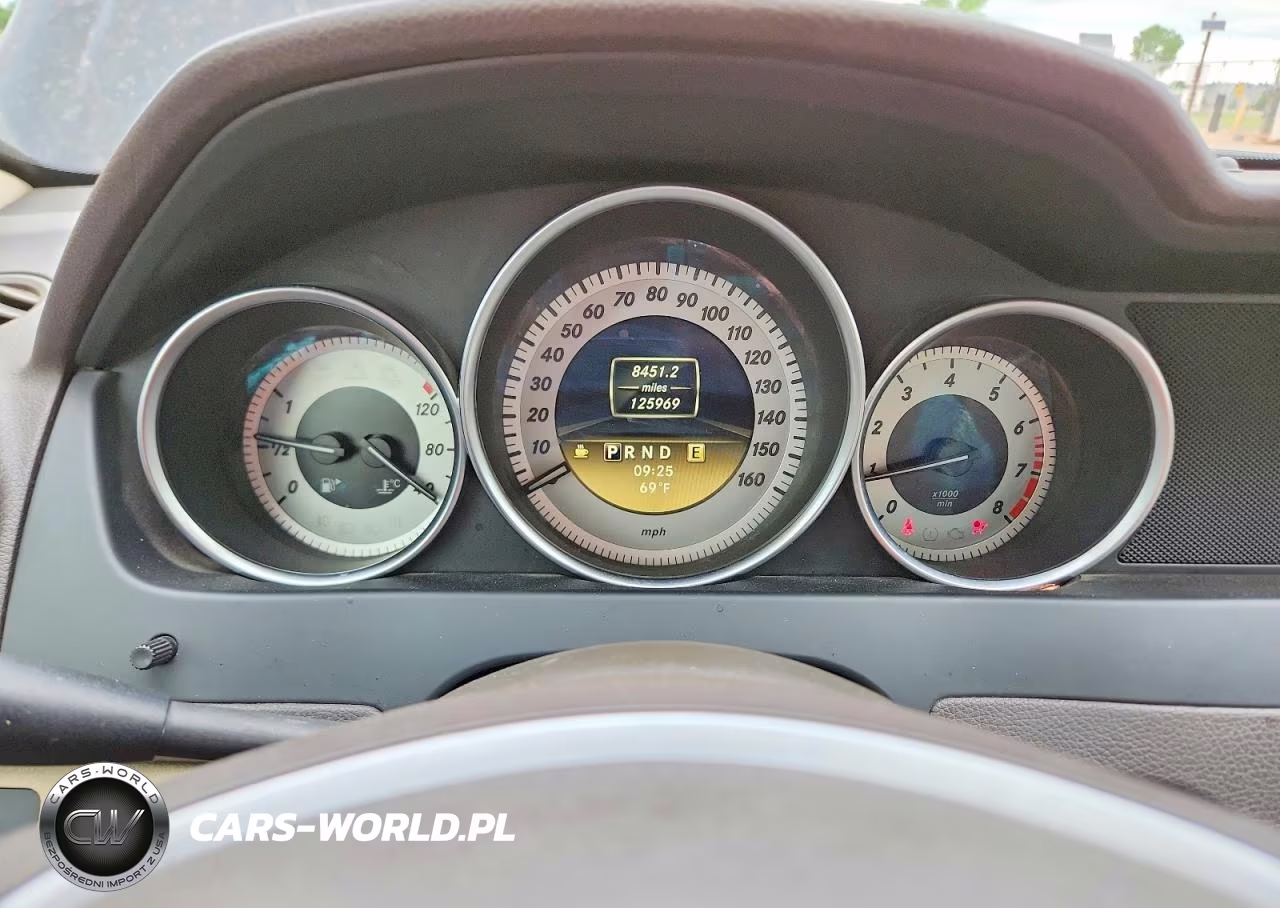 2012 Mercedes Benz C 250 VIN:WDDGF4HB8CR213438 - 9