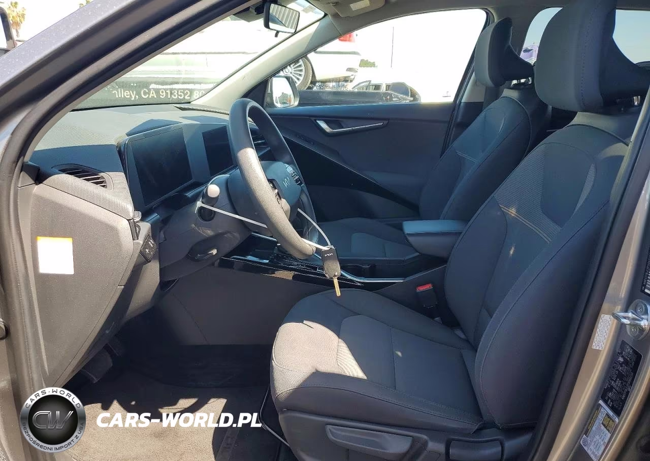 2023 Kia Niro Lx VIN:KNDCP3LE2P5065253 - 7