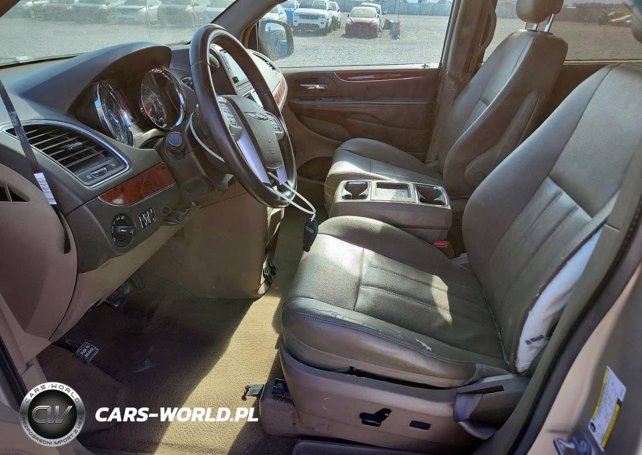 2014 Chrysler Town & Country Touring VIN:2C4RC1BG2ER233762 - 7