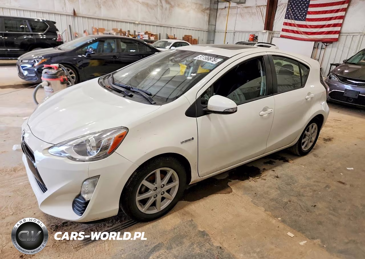 2016 Toyota Prius C Three