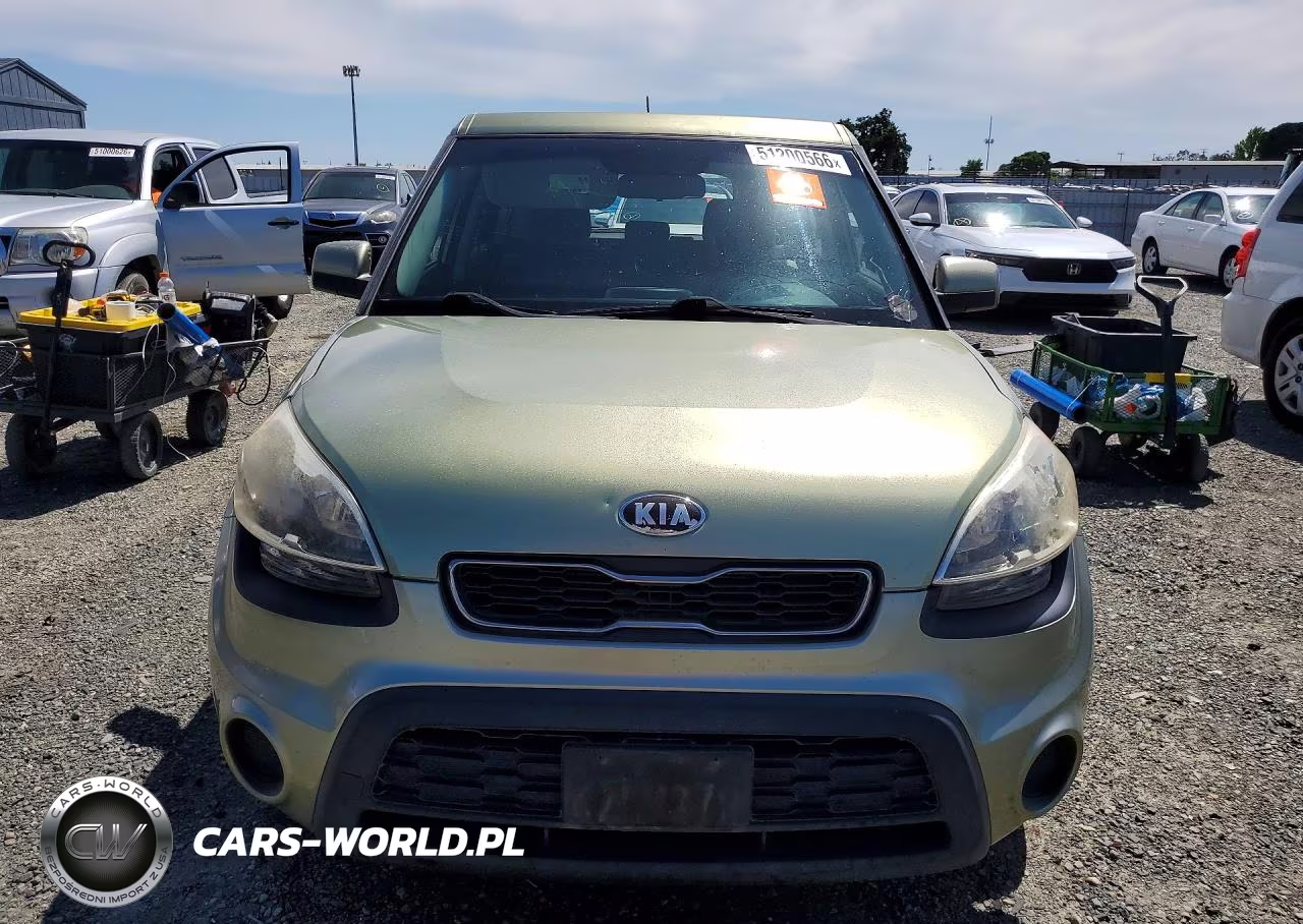 2013 Kia Soul Base VIN:KNDJT2A56D7528365 - 5