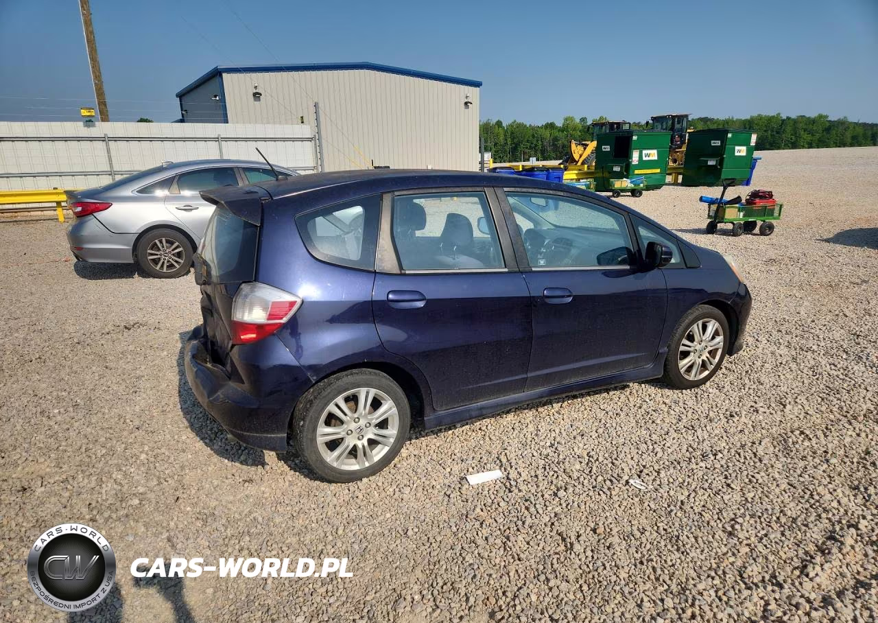 2009 Honda Fit Sport VIN:JHMGE88479S028111 - 3