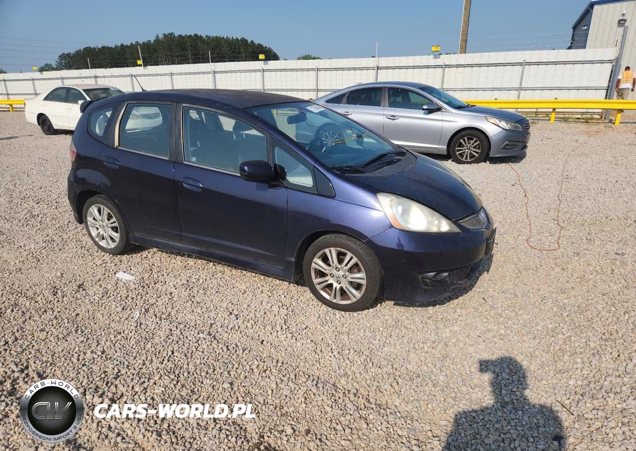 2009 Honda Fit Sport VIN:JHMGE88479S028111 - 4