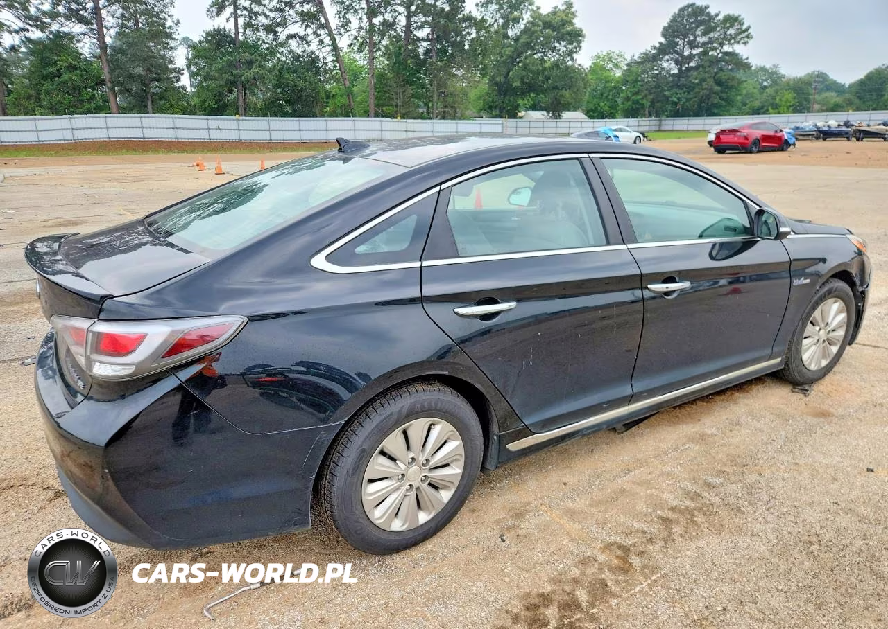 2017 Hyundai Sonata Hybrid Se VIN:KMHE24L10HA045727 - 3