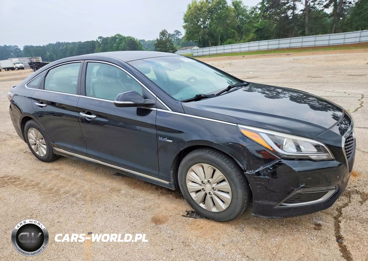 2017 Hyundai Sonata Hybrid Se VIN:KMHE24L10HA045727 - 4