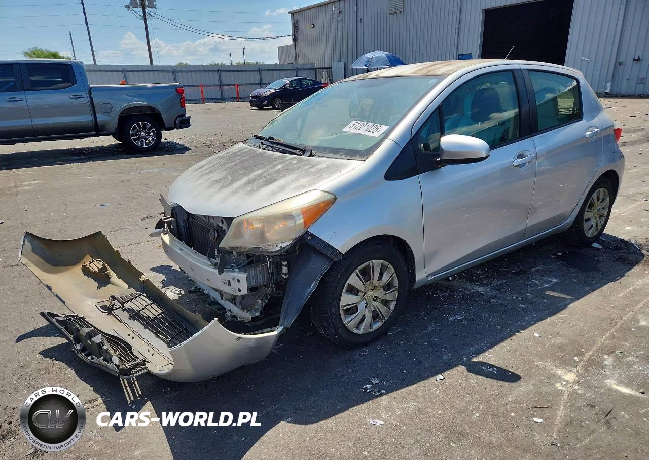 2014 Toyota Yaris 5-Door Le