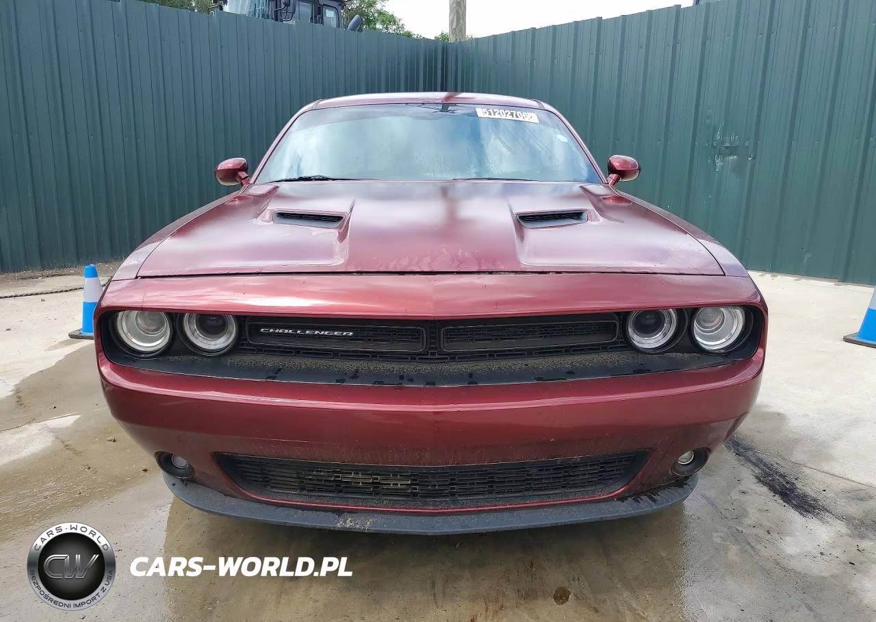 2018 Dodge Challenger Sxt VIN:2C3CDZAG1JH332662 - 5