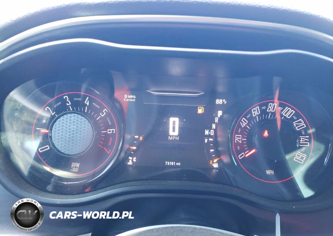 2018 Dodge Challenger Sxt VIN:2C3CDZAG1JH332662 - 9