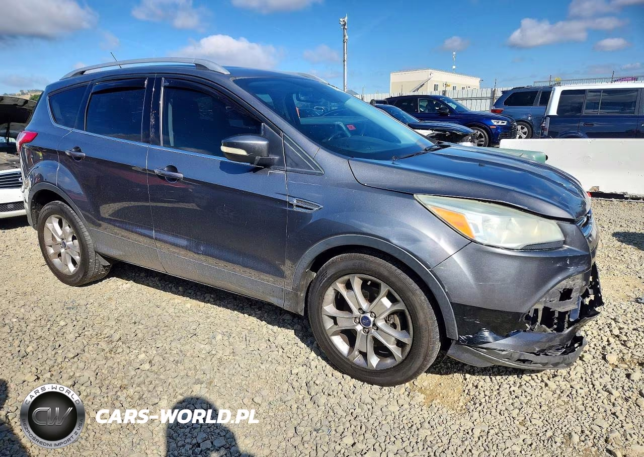 2014 Ford Escape VIN:1FMCU9JX7EUD18422 - 4