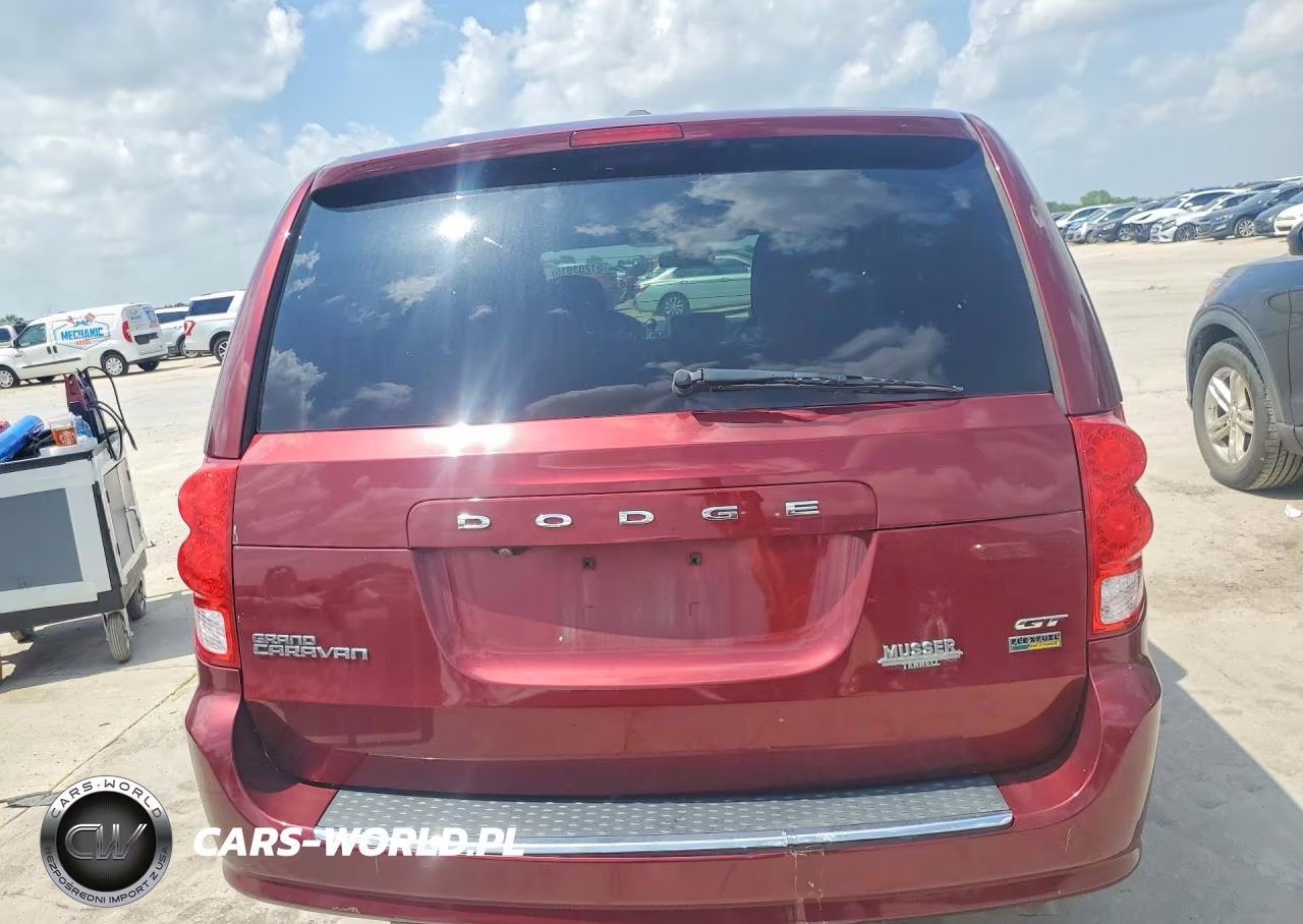2019 Dodge Grand Caravan Gt VIN:2C4RDGEG0KR623539 - 6