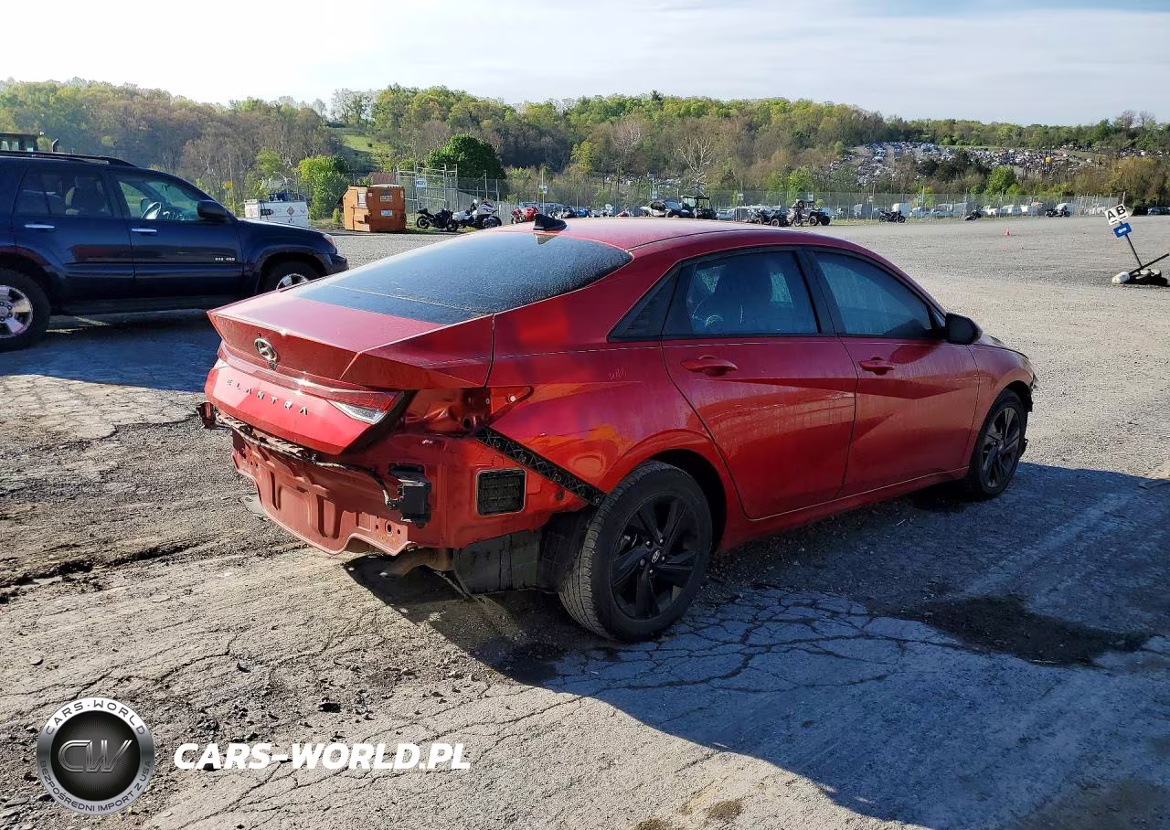 2022 Hyundai Elantra Sel VIN:5NPLS4AG9NH080693 - 3