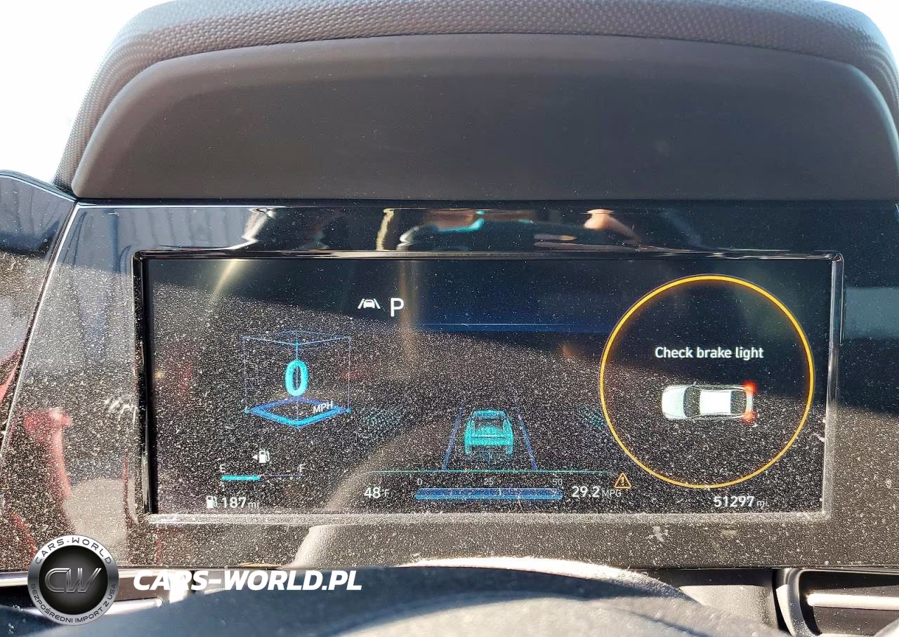2022 Hyundai Elantra Sel VIN:5NPLS4AG9NH080693 - 9