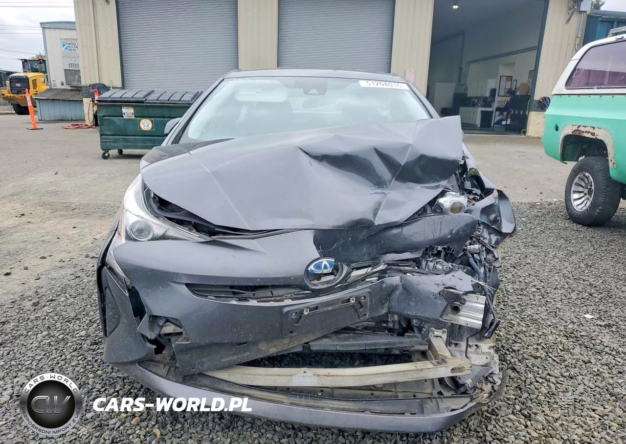 2017 Toyota Prius Three VIN:JTDKARFU2H3039011 - 5