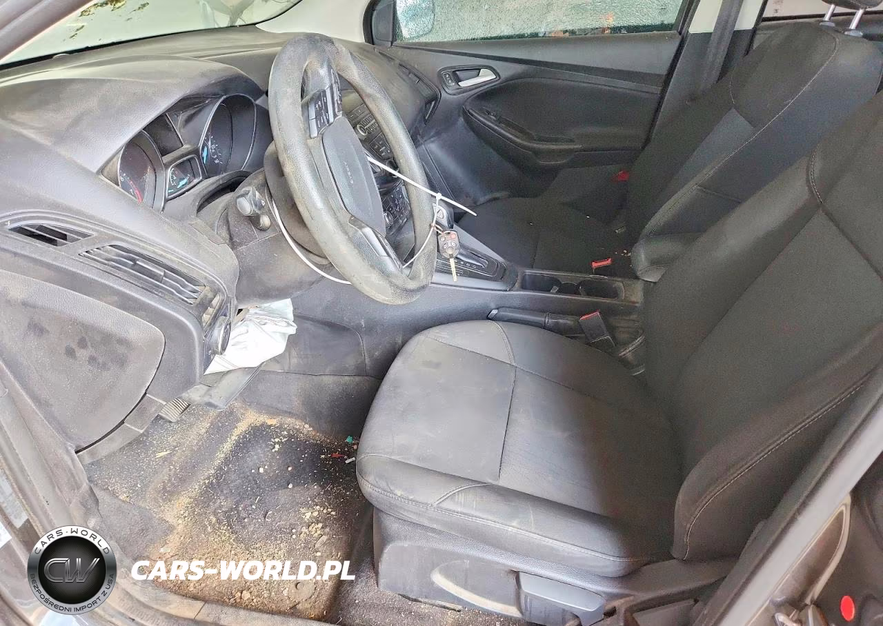2018 Ford Focus Se VIN:1FADP3F28JL287813 - 7