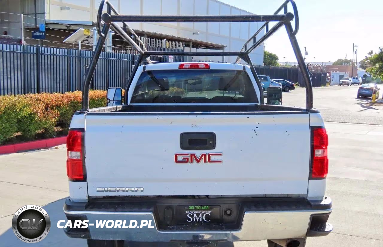 2018 GMC Sierra C3500 VIN:1GT31VCG1JZ344935 - 6