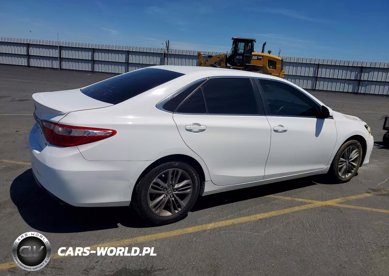 2016 Toyota Camry Se VIN:4T1BF1FK9GU120917 - 3