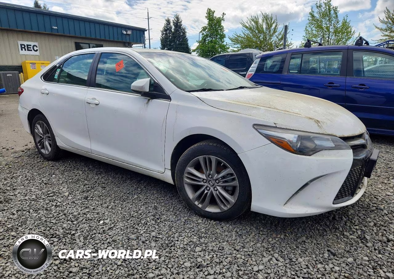 2017 Toyota Camry Se VIN:4T1BF1FK6HU756423 - 4