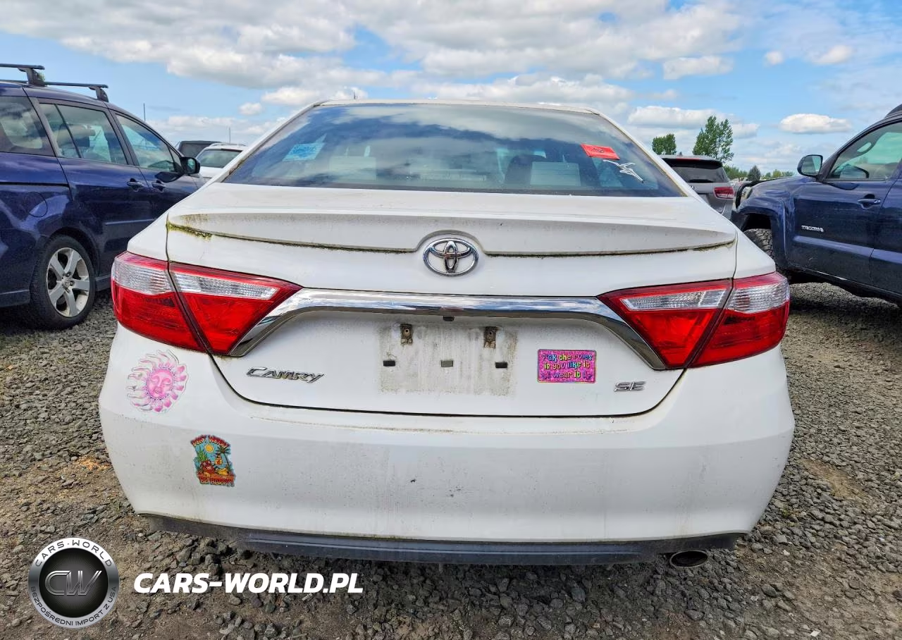 2017 Toyota Camry Se VIN:4T1BF1FK6HU756423 - 6