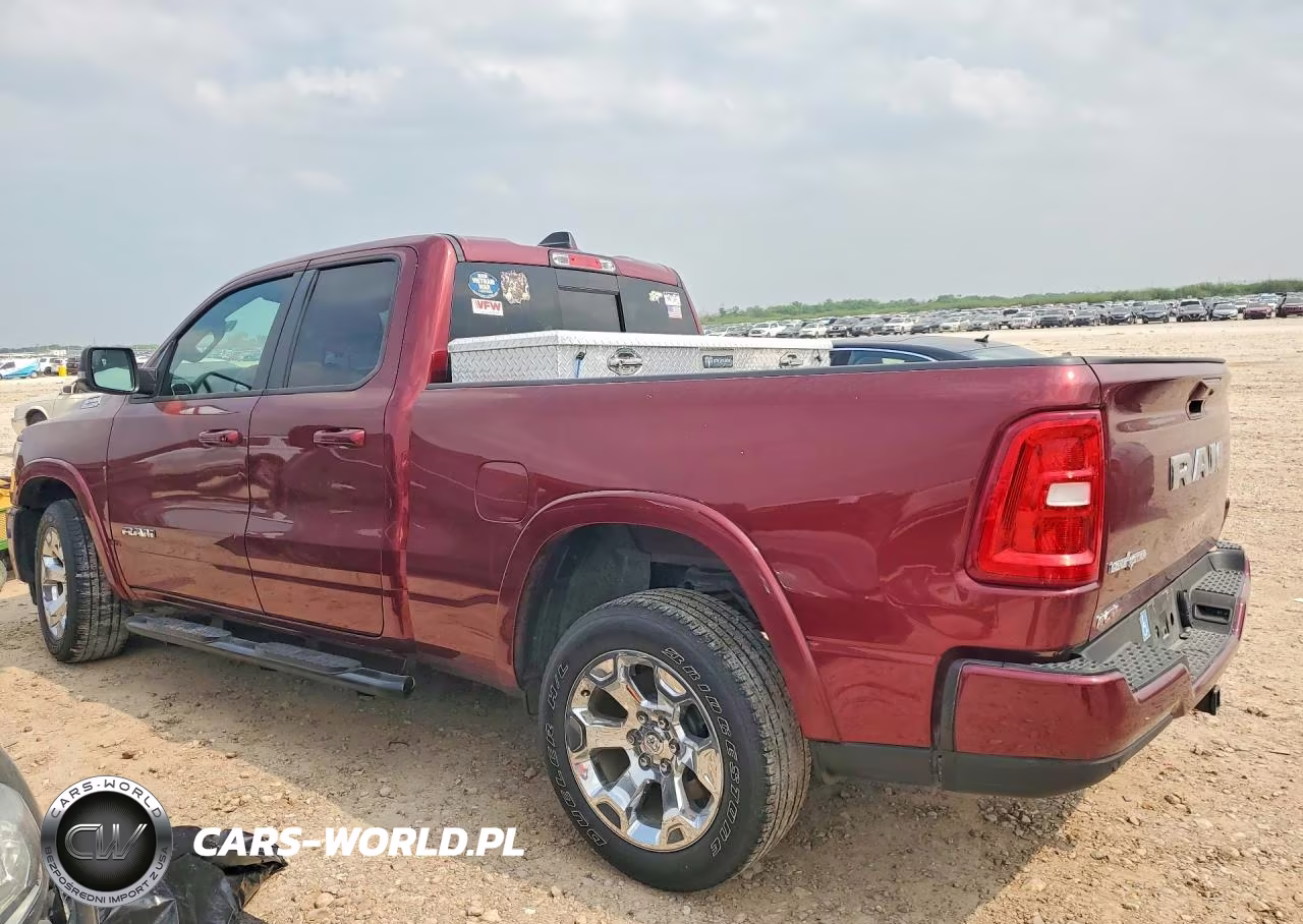 2025 Ram 1500 Big Horn VIN:1C6RREBG3SN580782 - 2