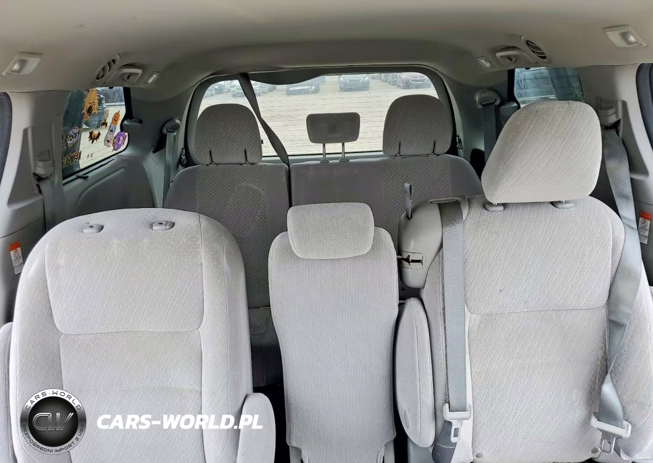 2020 Toyota Sienna Le VIN:5TDKZ3DC7LS048505 - 10