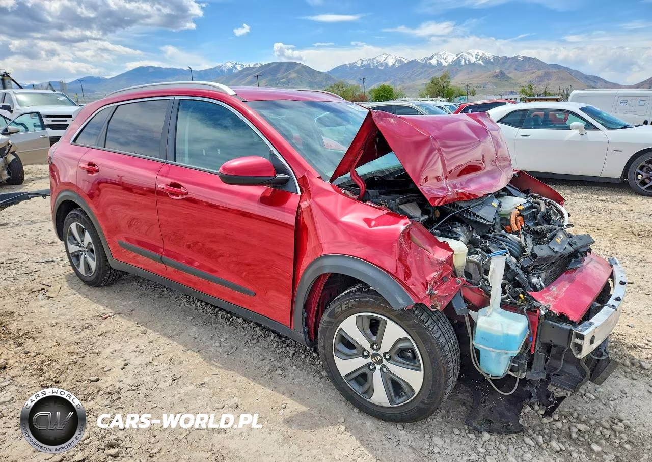 2017 Kia Niro Lx VIN:KNDCB3LC4H5047545 - 4