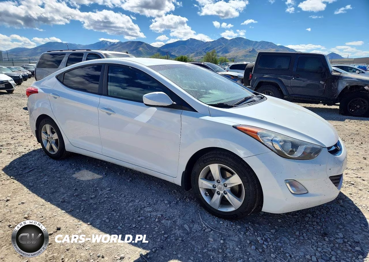 2012 Hyundai Elantra Gls VIN:5NPDH4AE6CH150438 - 4