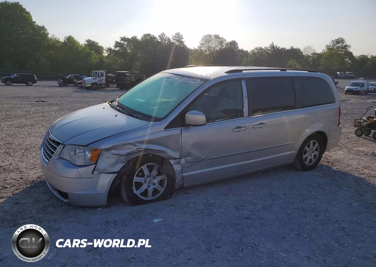 2010 Chrysler Town & Country Touring