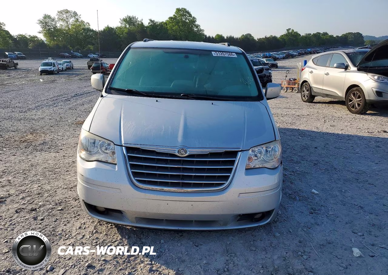 2010 Chrysler Town & Country Touring VIN:2A4RR5D15AR229160 - 5