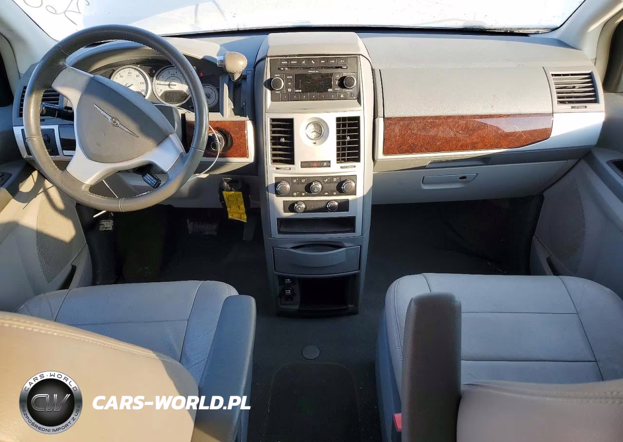 2010 Chrysler Town & Country Touring VIN:2A4RR5D15AR229160 - 8