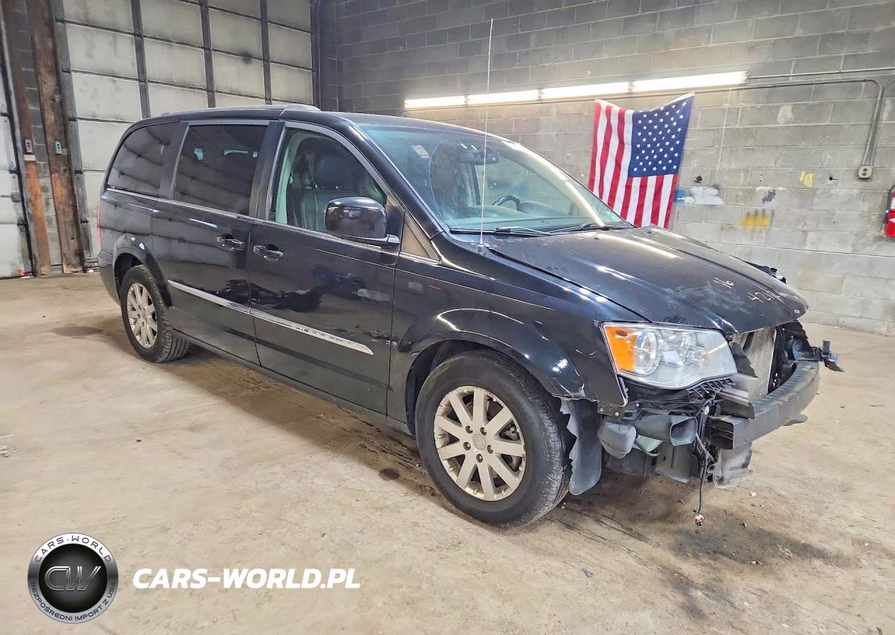 2015 Chrysler Town & Country Touring VIN:2C4RC1BG3FR741109 - 4