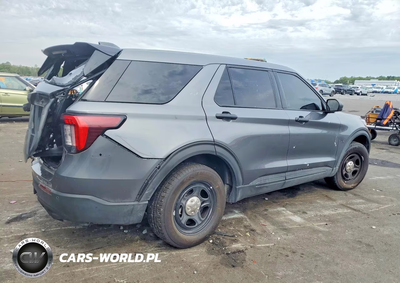 2025 Ford Explorer Police Interceptor VIN:1FM5K8AB3SGA73870 - 3